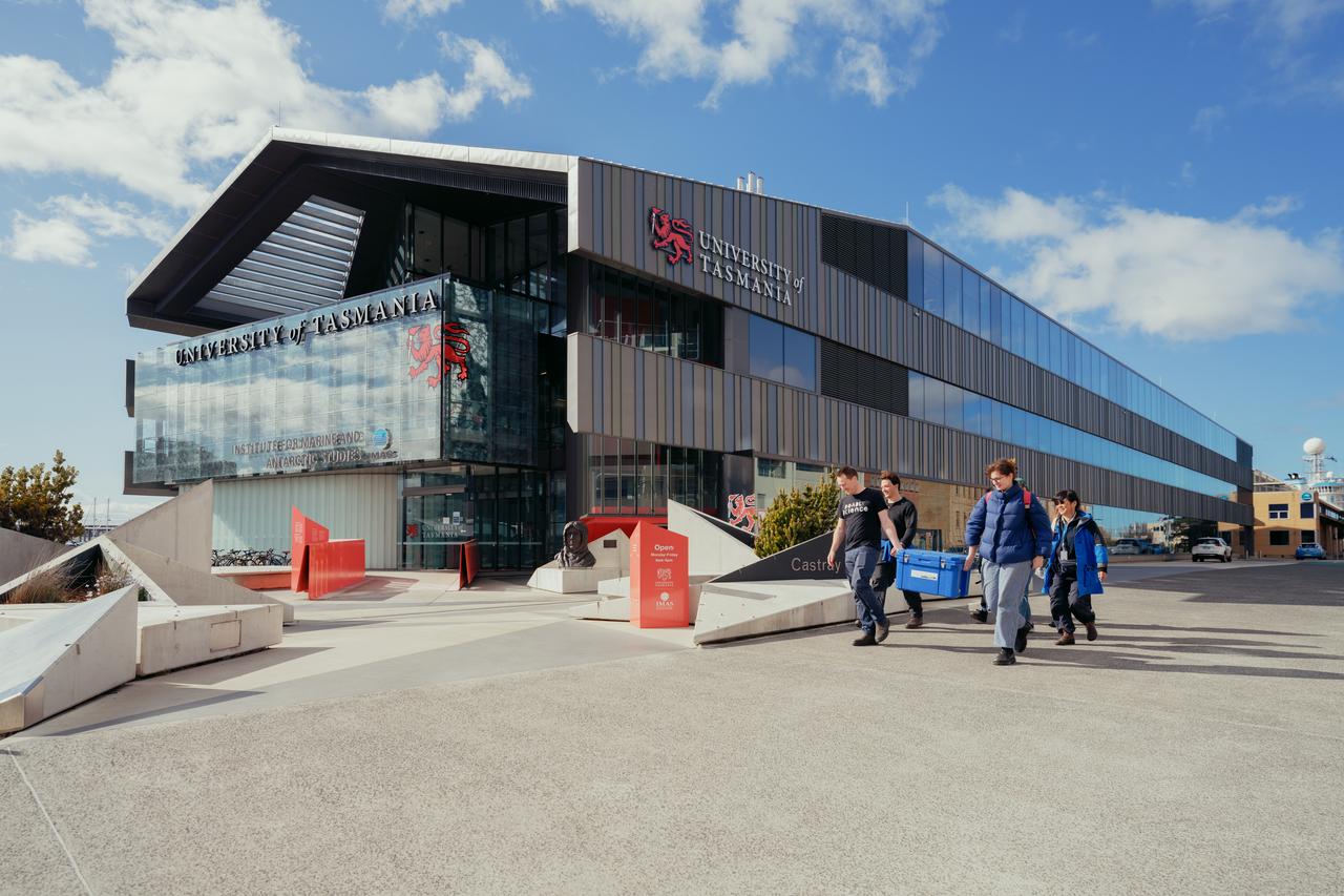 university of tasmania Official agent in Bangladesh
